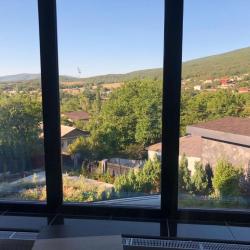 Номер полулюкс с 1 двуспальной кроватью