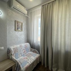Комната комфорт с 1 односпальной и 1 двуспальной кроватью