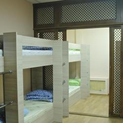 Кровать в 12-ти местном женском номере