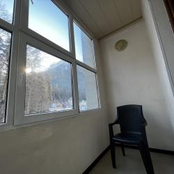 Номер полулюкс с 2 односпальными кроватями (с завтраком)