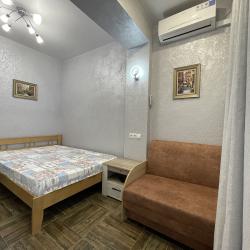 Комната комфорт с 1 односпальной и 1 двуспальной кроватью