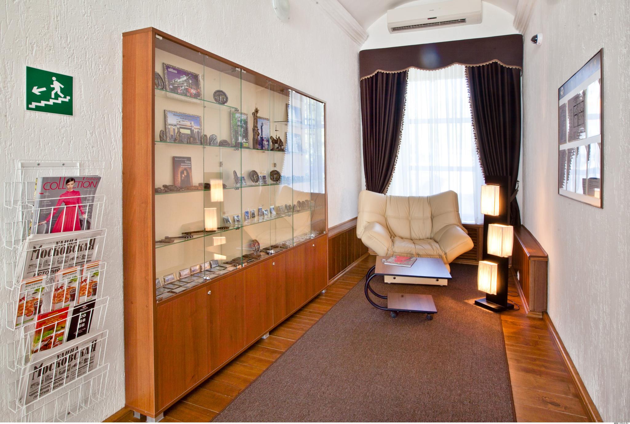 Гостиница старым кировском ночная. Старый город люкс. Гостиница пенза старый город номера. Пенза гостиница старый город отзывы. Отель старый город пенза.