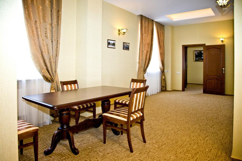 гостиница старый ростов тургеневская, 32. отель 4 ростов на дону. шери холл ул. гостиницы с красивыми номерами ростов. отель эрмитаж ростов-на-дону.