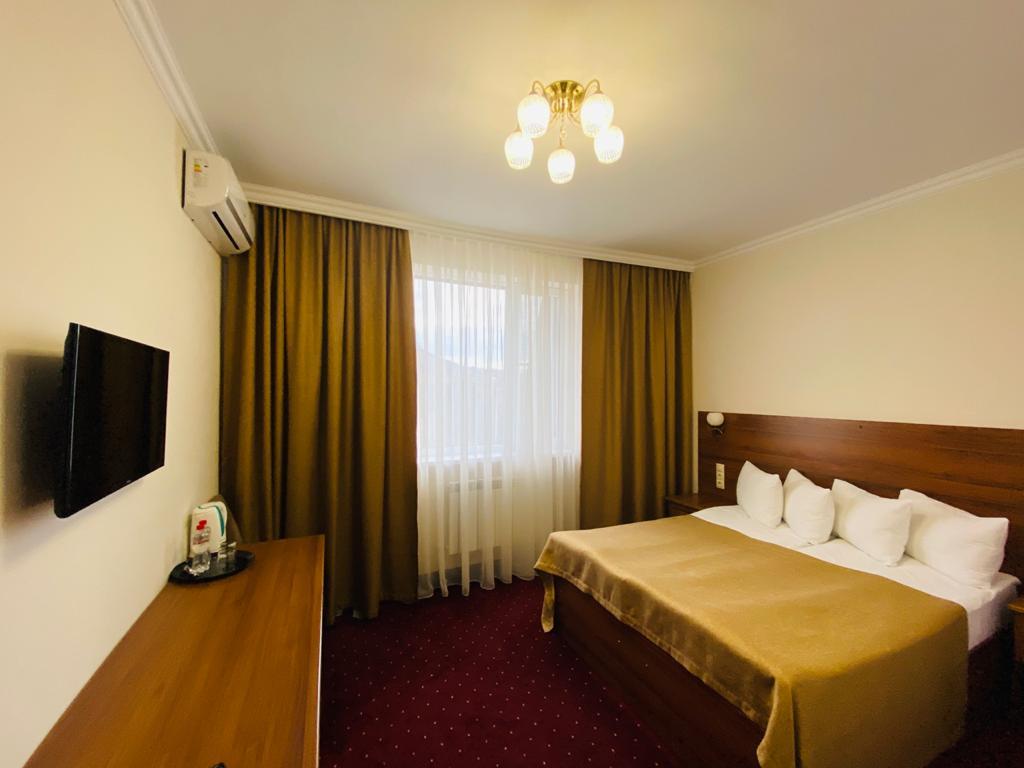 гостиница корона нальчик фото. гостиница корона нальчик балкарова 6. отель корона нальчик. корона гостиница нальчик бассейн. отель корона нальчик.