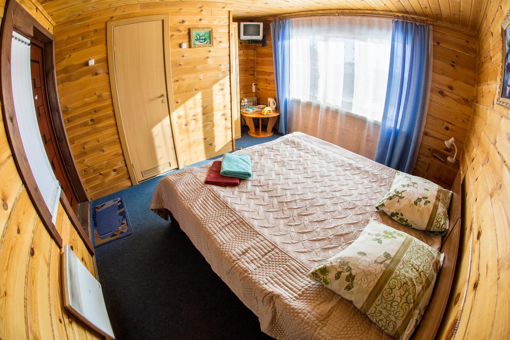 Турбаза листвянка на байкале. Гостиница голд маис. Гостиница даурия байкал. Апартаменты на байкале. Даурия тур листвянка.