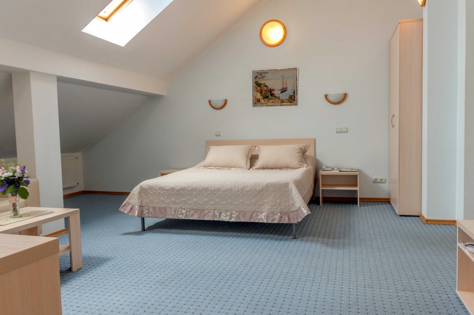 Отели в августе. Отель август. Гостиницы «август». Home Hotel Екатеринбург. Август отель ресторан.