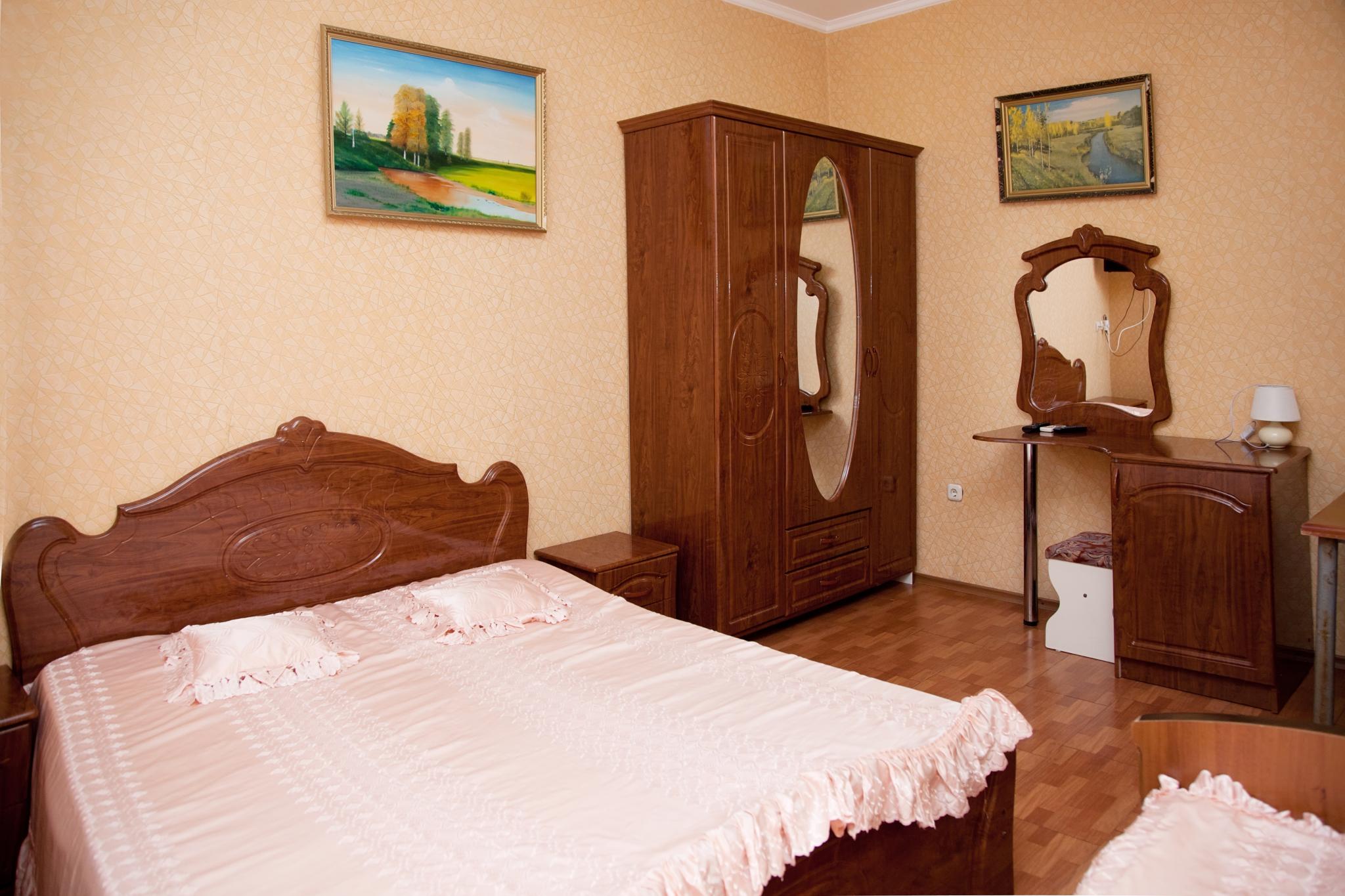 Адлер грифон гостевой дом ульянова 11. Грифон адлер ульянова 11. Грифон сочи. Грифон адлер ульянова 11 официальный сайт. Гостиница грифон адлер.