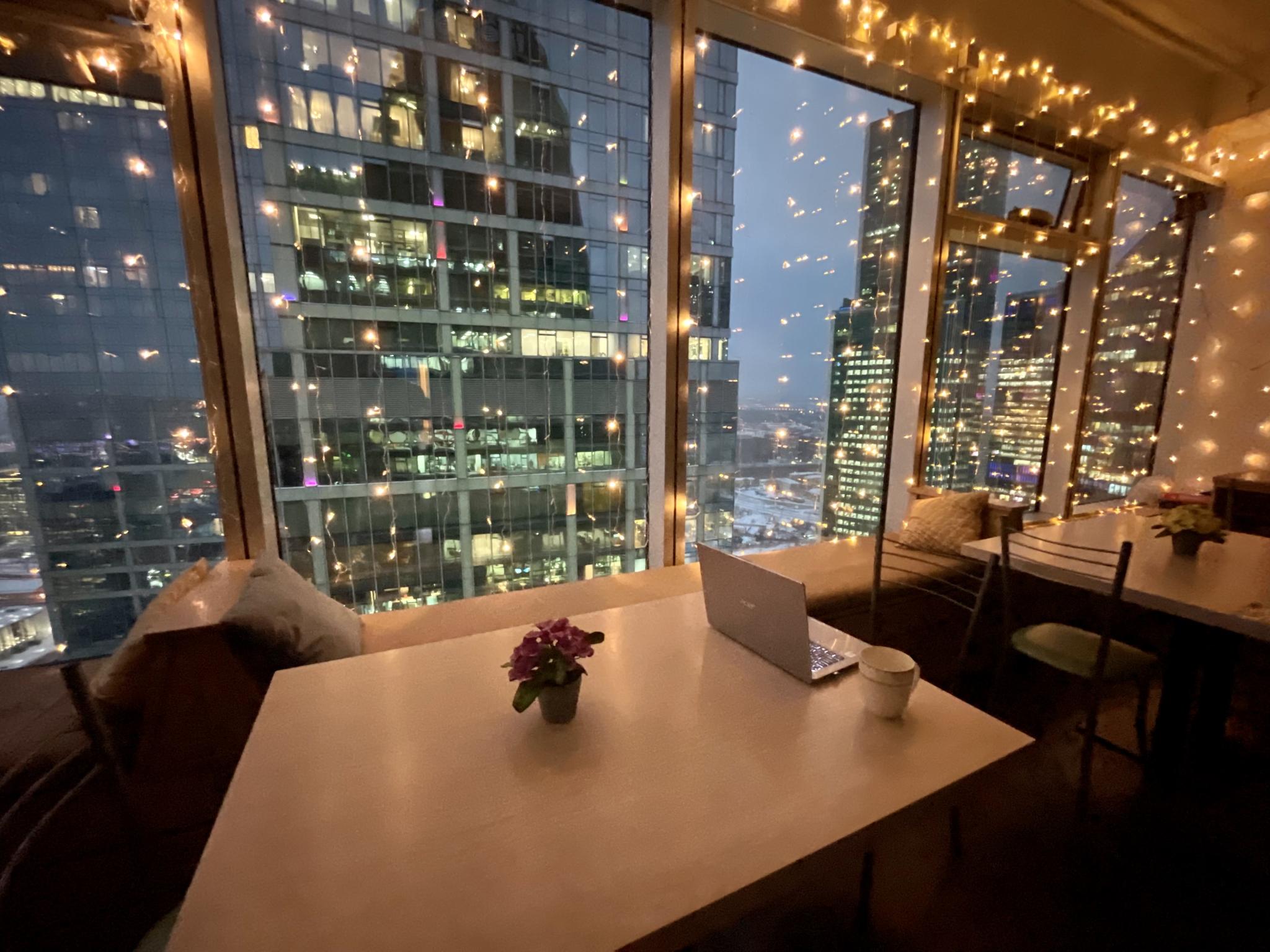 хостел пресня. капсульный хостел 47 небо. капсульный отель 47 небо. капсульный хостел москва сити 47. капсульный хостел 47 небо.